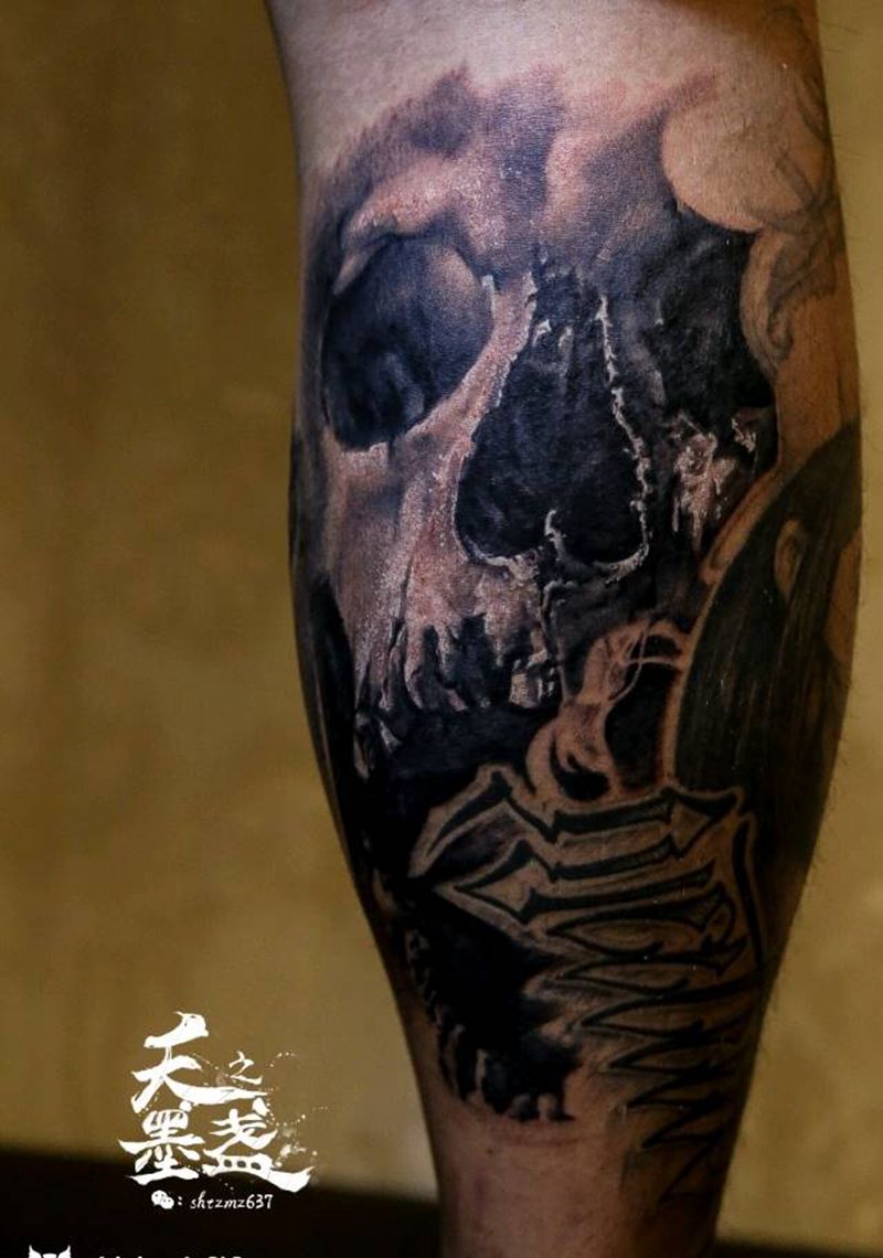 写实大骷髅纹身图片_腿部欧美写实骷髅纹身图案