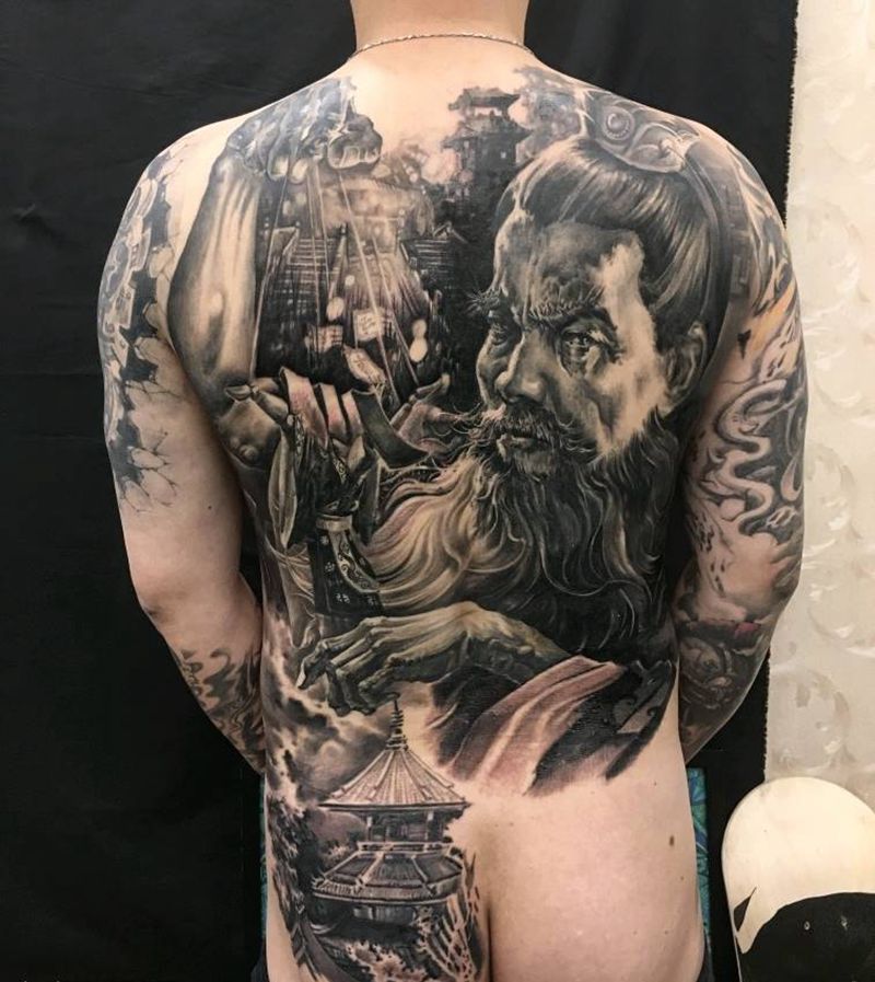 挟天子令诸侯纹身图片_背部欧美肖像写实人物原创纹身图案