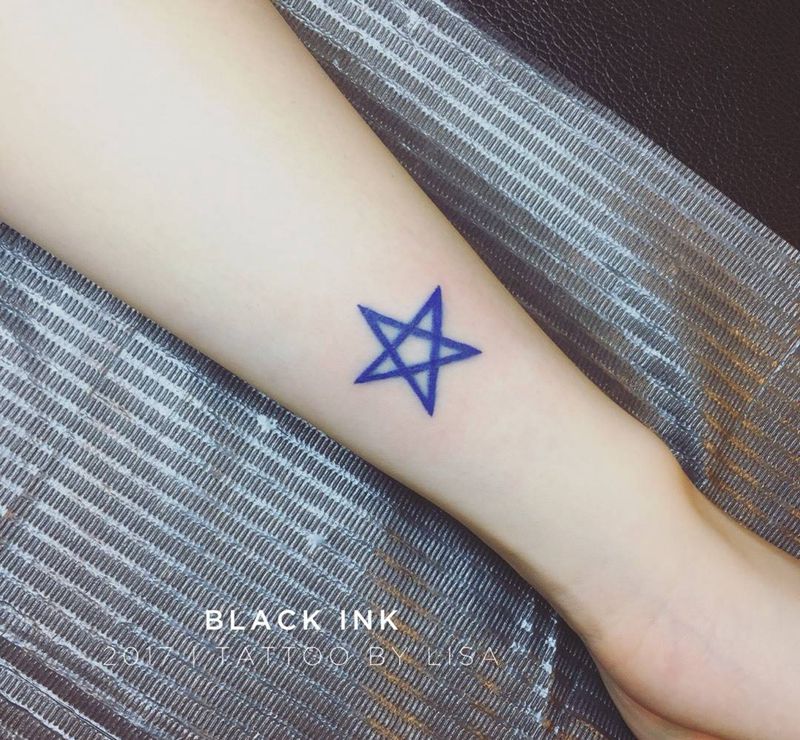 五角星纹身图片_成品手臂欧美清新原创图腾纹身图案