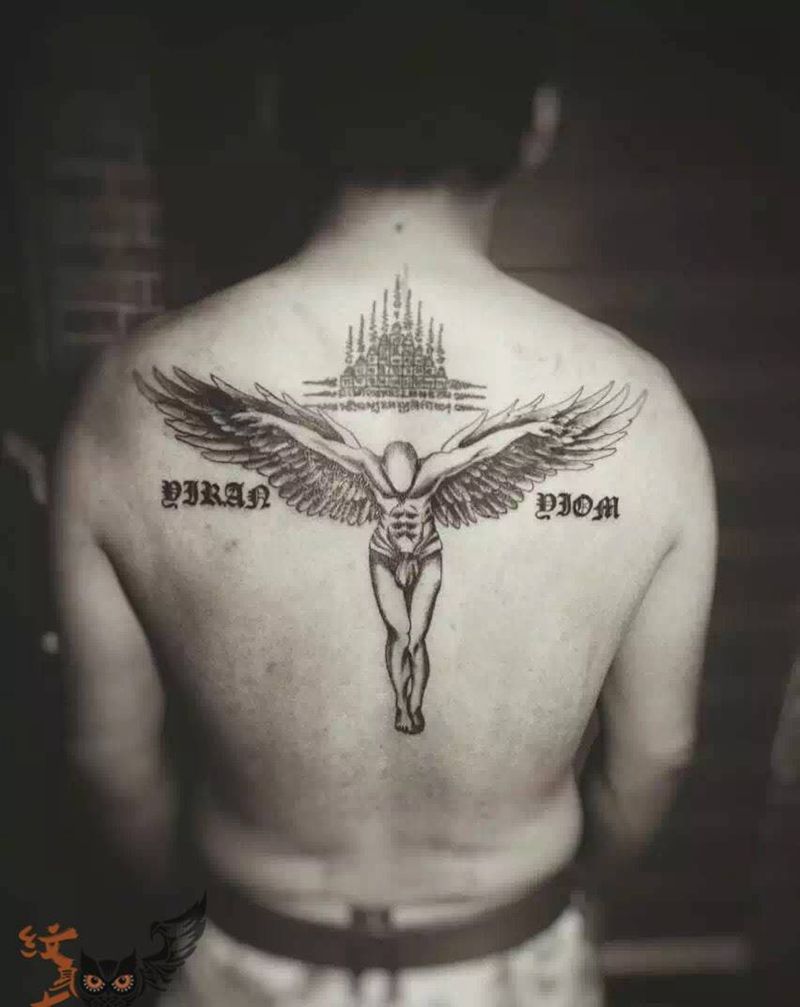 希望和爱纹身图片_成品背部欧美人物纹身图案