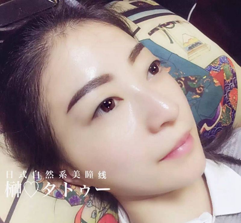 日式自然系纹眉美瞳线纹身图片_成品人物纹身图案