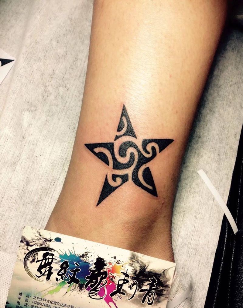 五角星纹身图片_成品腿部清新几何图腾纹身图案