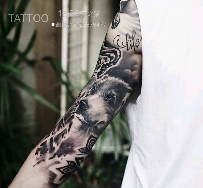 七分臂纹身图片_手臂欧美写实狗马肖像纹身图案