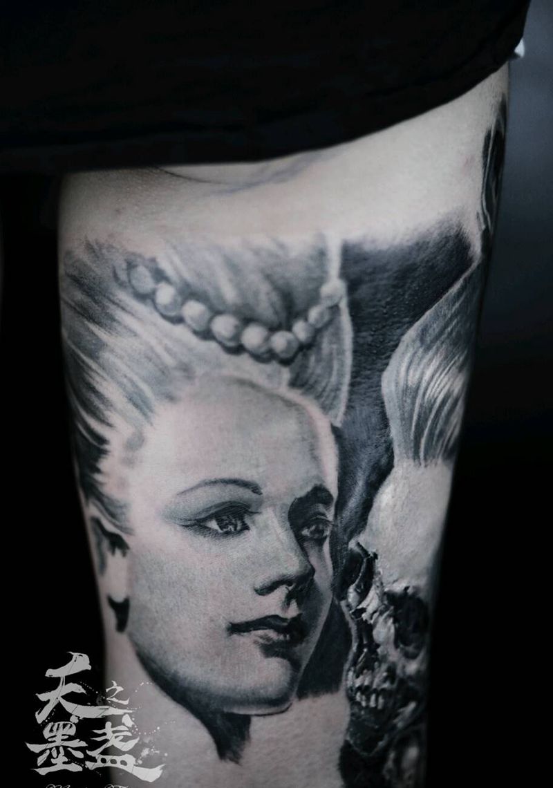 包腿局部纹身图片