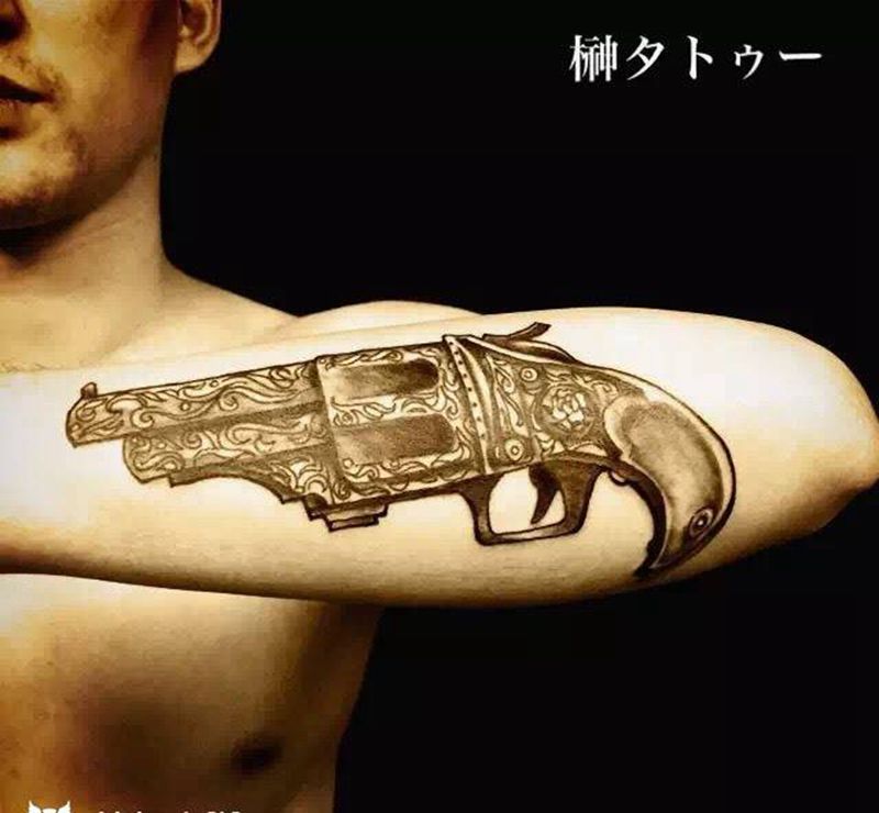 枪纹身图片_成品手臂欧美写实原创静物纹身图案