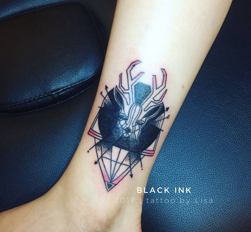 旧图遮盖纹身图片_成品腿部欧美清新动物图腾原创纹身图案