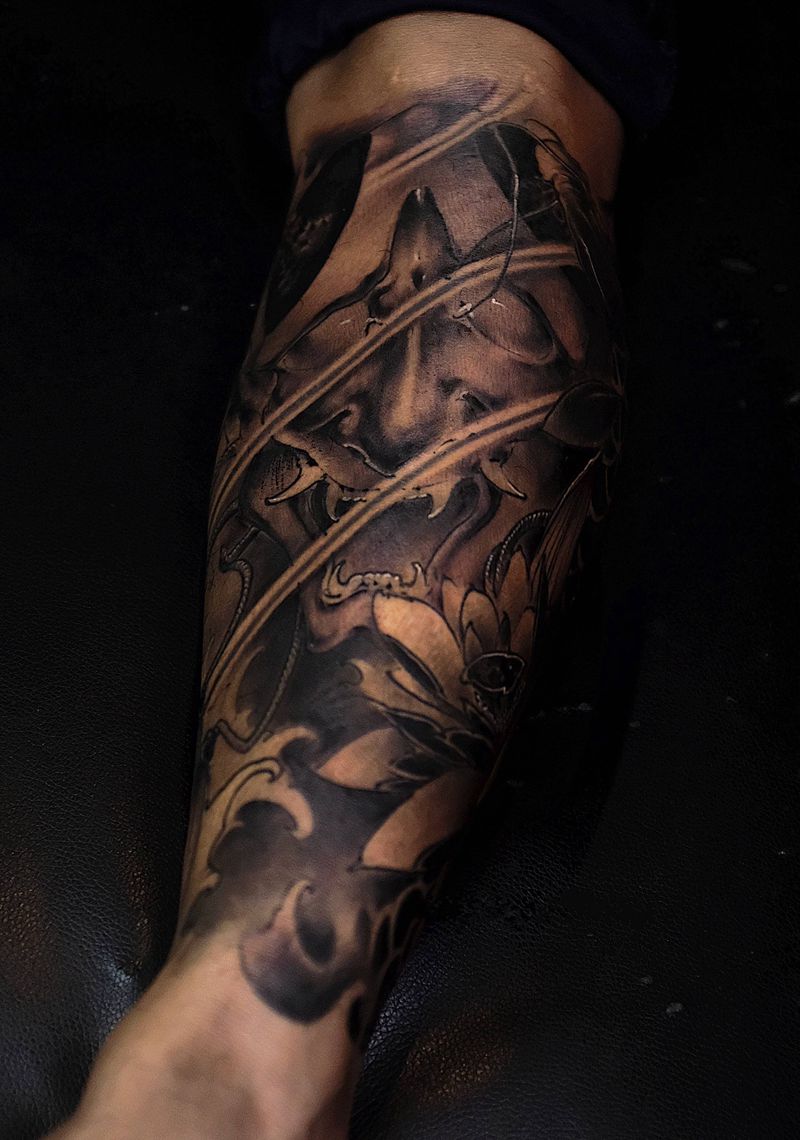 深夜完工纹身图片_腿部新传统纹身图案