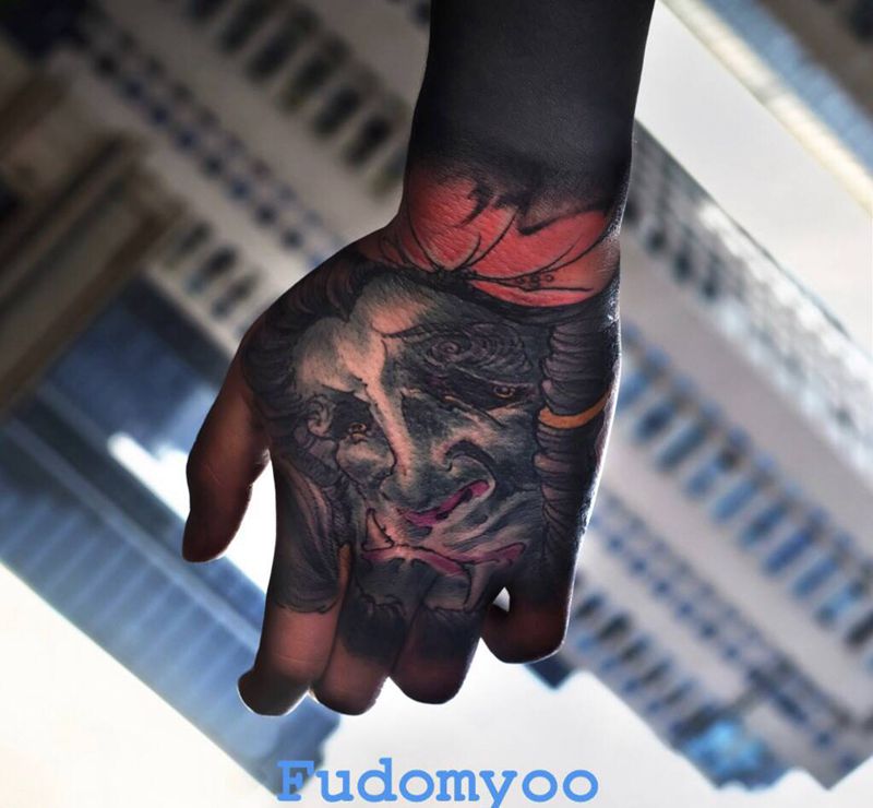 不動明王纹身图片_手部新传统不动明王纹身图案