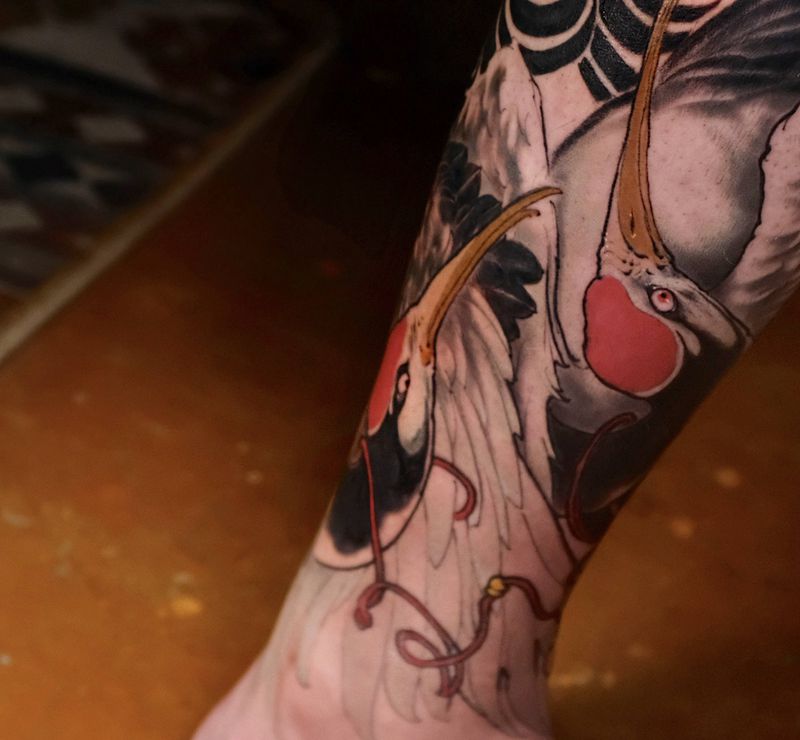 收尾 鹤纹身图片_手臂腿部新传统纹身图案