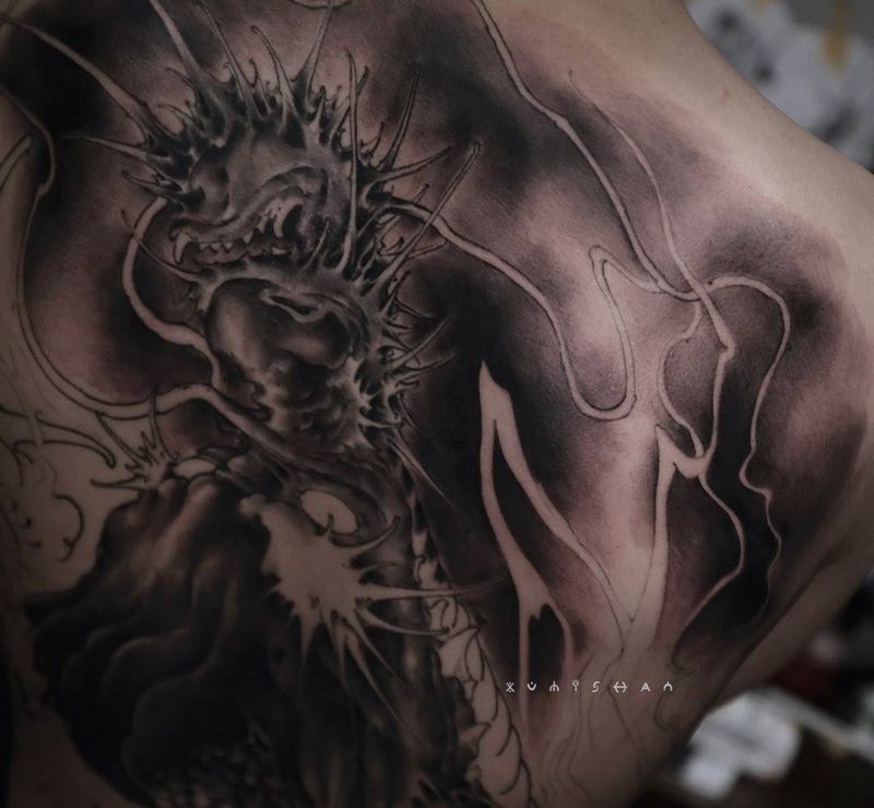 进度纹身图片_背部新传统纹身图案