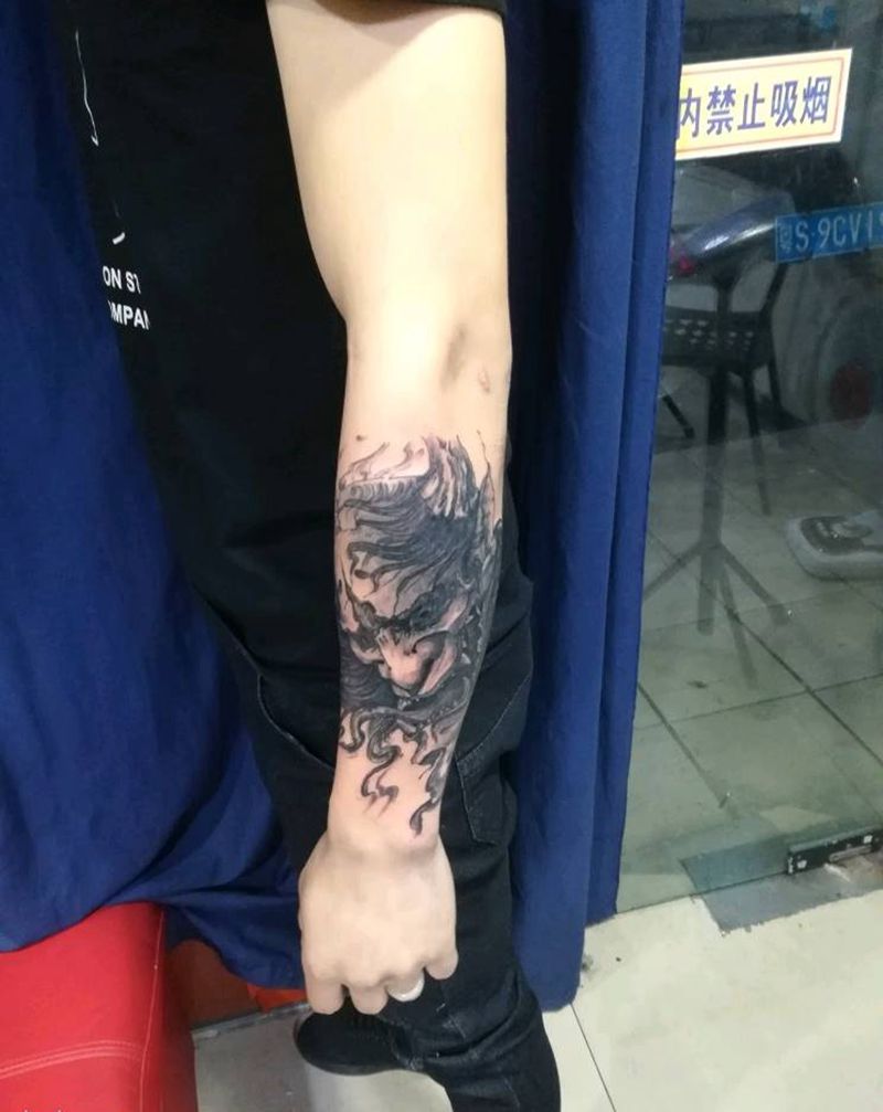 小臂般诺纹身图片