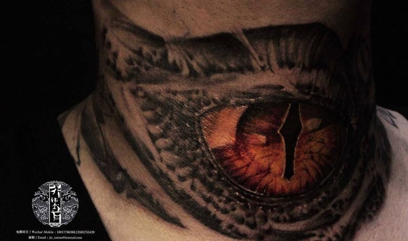 兽目纹身图片_成品手稿欧美肖像原创动物鬼神颈部纹身图案