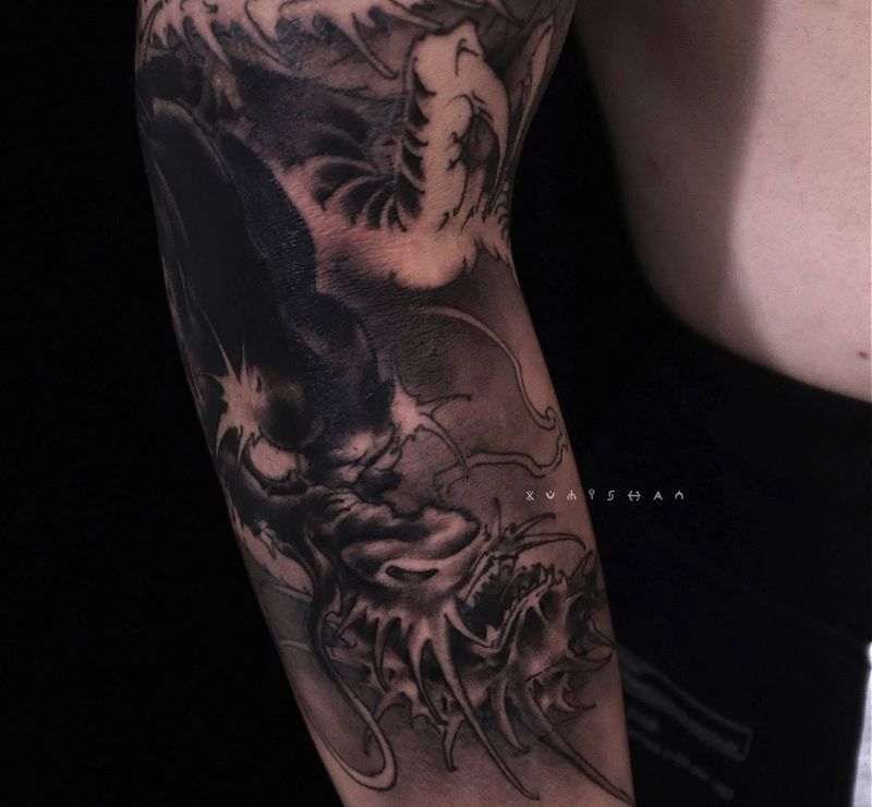 龙纹身图片_手臂新传统纹身图案