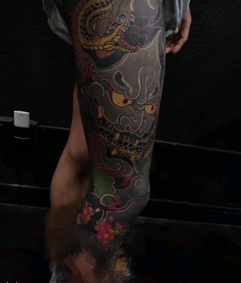 般若菊花花腿纹身图片_腿部手部老传统水墨纹身图案