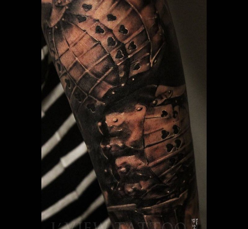 Gauntlet & Thorns纹身图片
