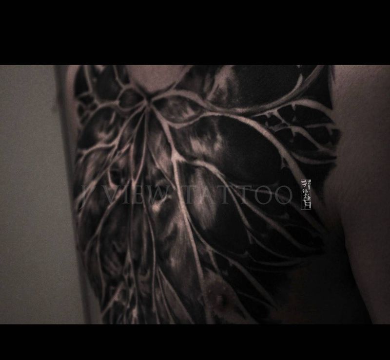 收尾纹身图片_手稿成品胸部欧美写实原创动物纹身图案