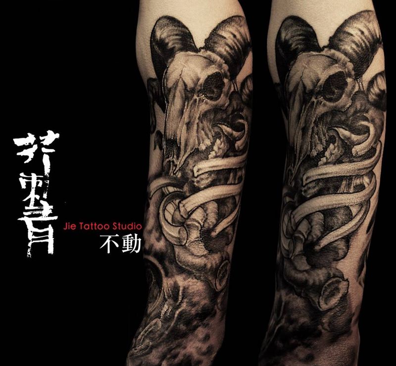 素描纹身图片_成品手臂写实欧美鬼神动物宗教原创纹身图案