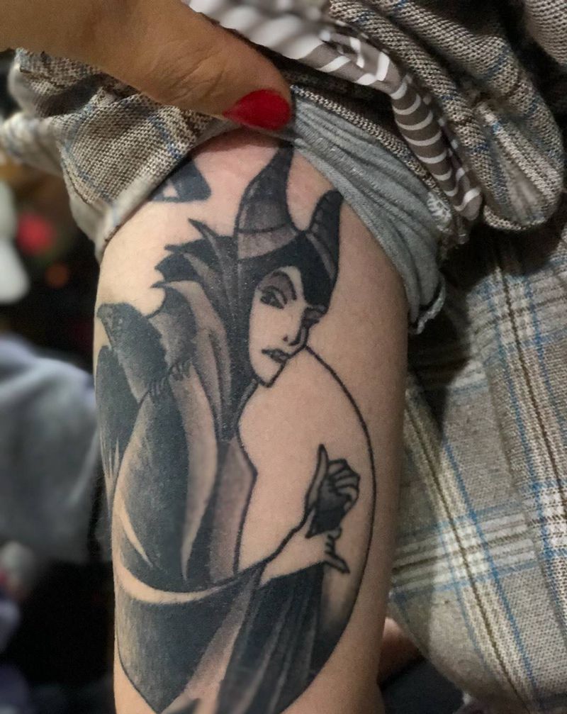 女巫恢复后纹身图片