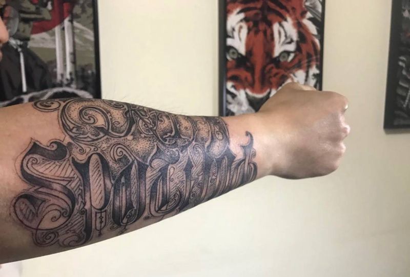 设计奇卡若纹身图片_成品手臂习俗清新欧美字符图腾纹身图案