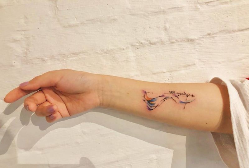 泼墨 水彩  星座纹身图片_成品手臂清新几何字符纹身图案