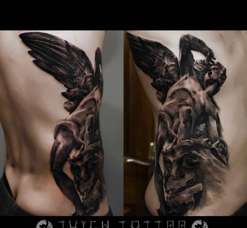 Fallen 收尾纹身图片