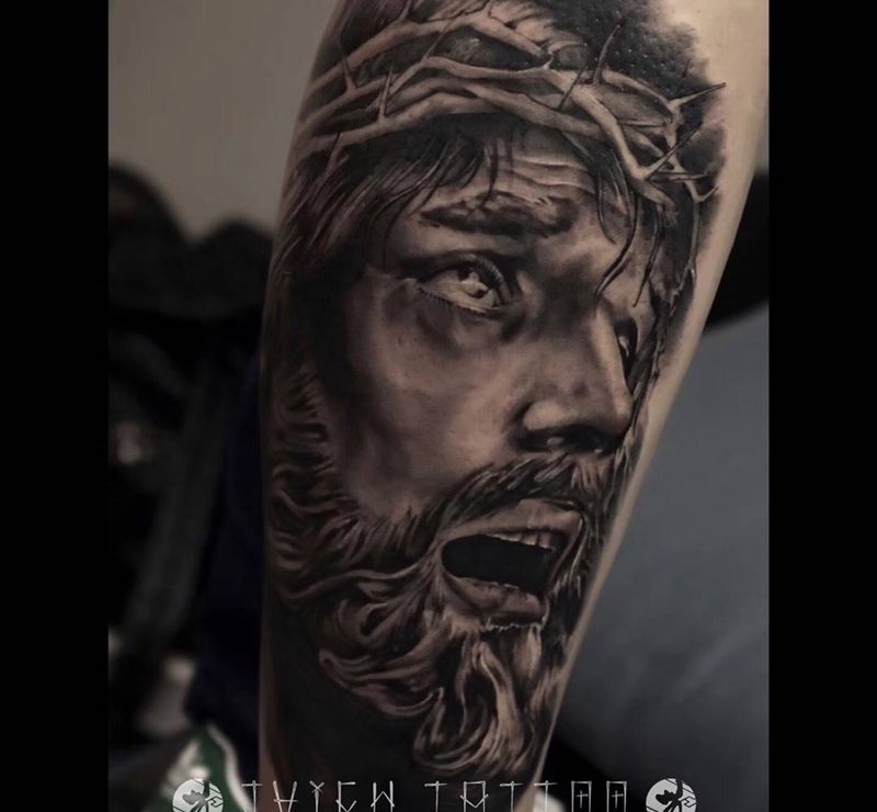 ju.纹身图片_手稿成品手臂欧美肖像写实原创鬼神宗教纹身图案