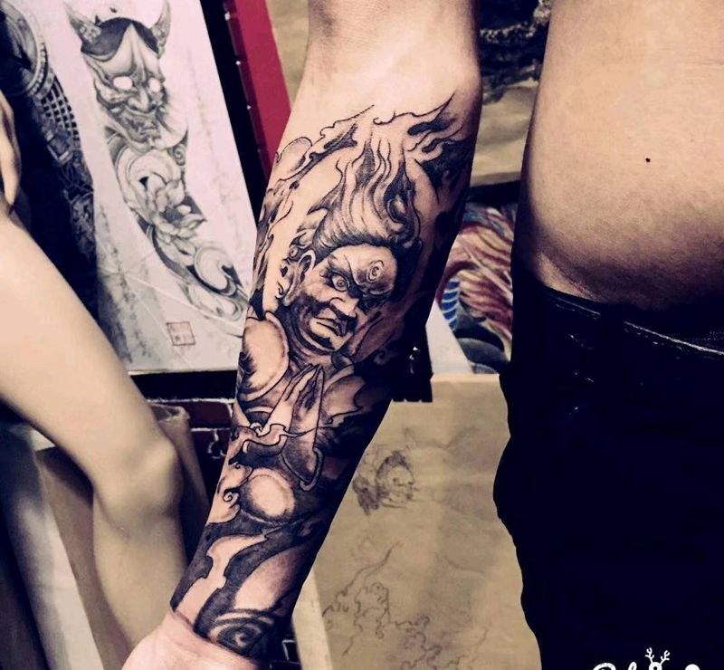 包小臂纹身图片_手臂纹身图案