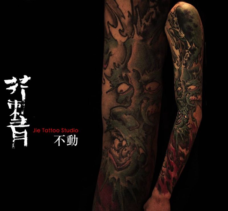 龙主题全臂 未完纹身图片