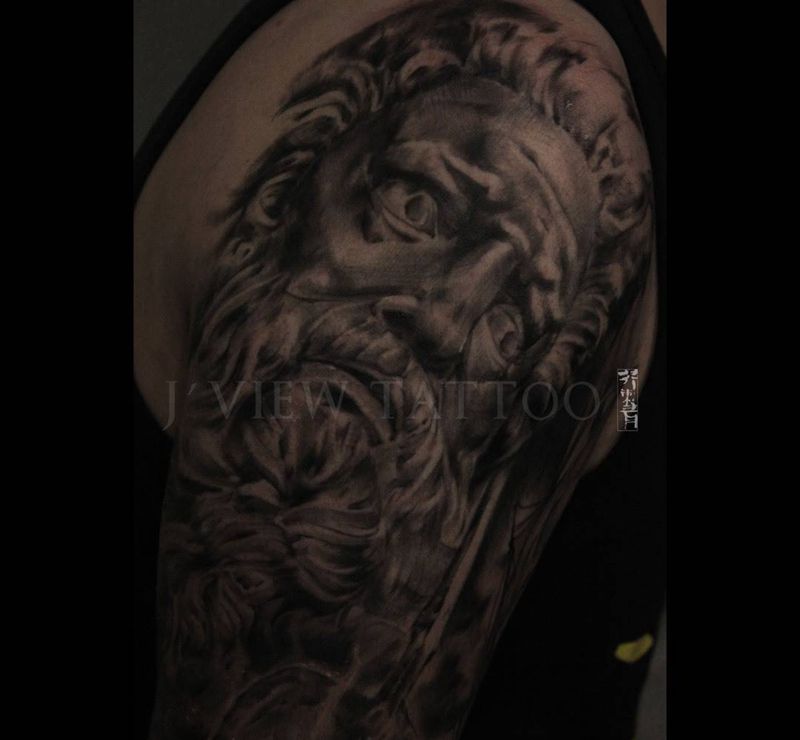 大臂部分收尾纹身图片_手稿成品手臂肖像欧美写实原创鬼神宗教人物纹身图案