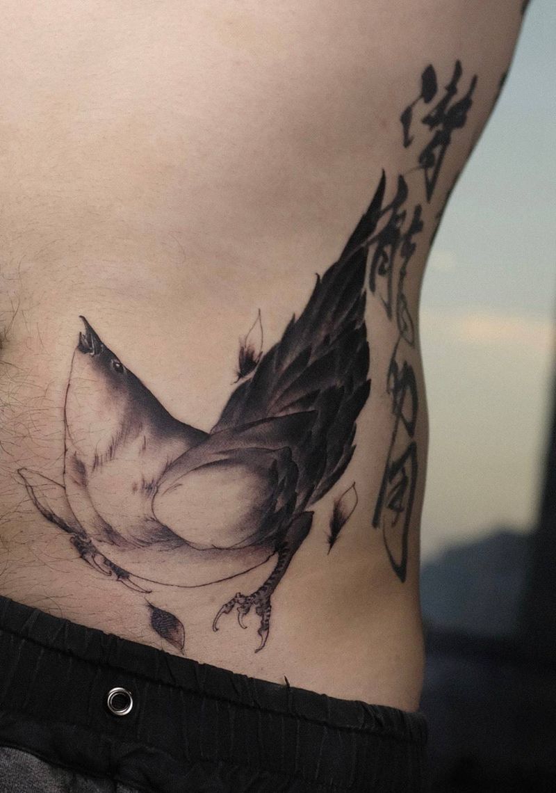 雀纹身图片_腹部新传统纹身图案