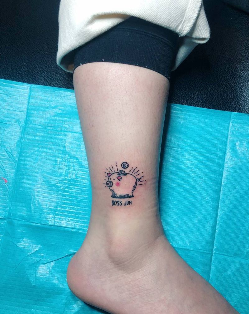 今天的工作：一只小猪（有钱人的象征…）纹身图片