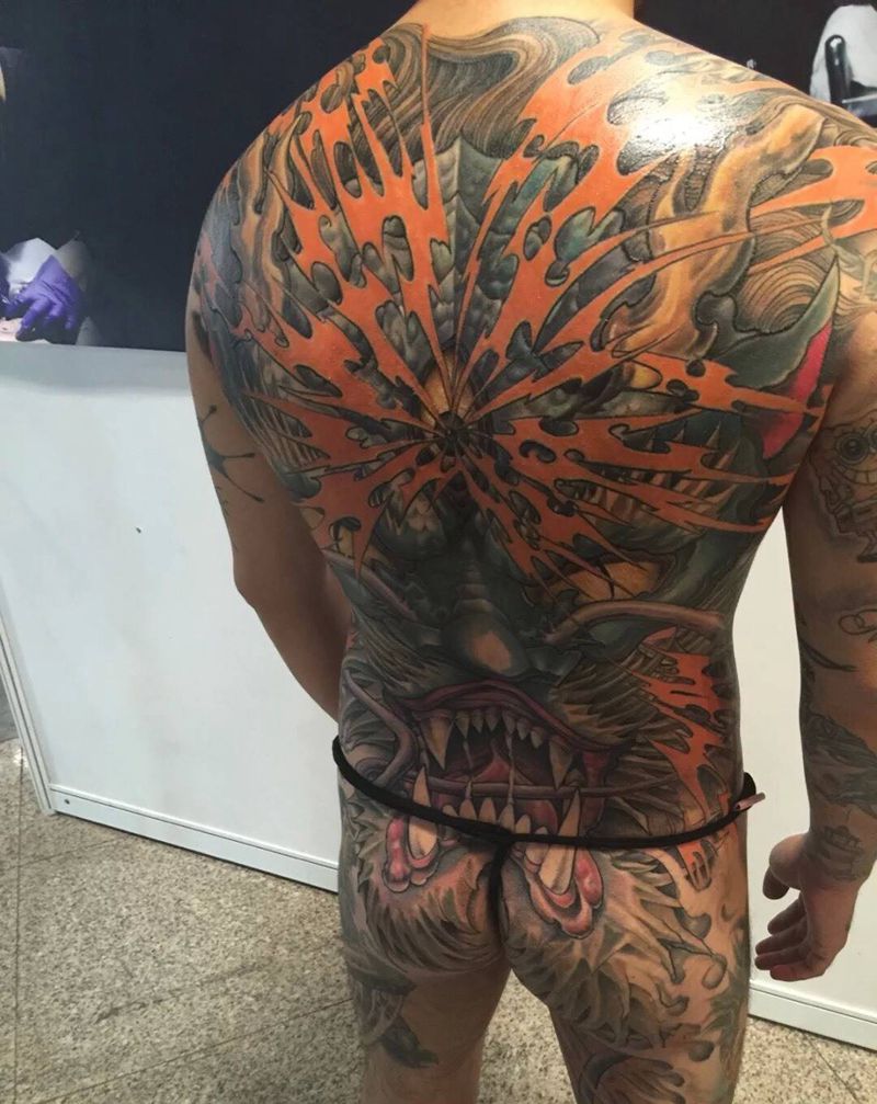 部分获奖作品纹身图片_传统肖像写实背部成品腿部动物人物原创臀部纹身图案