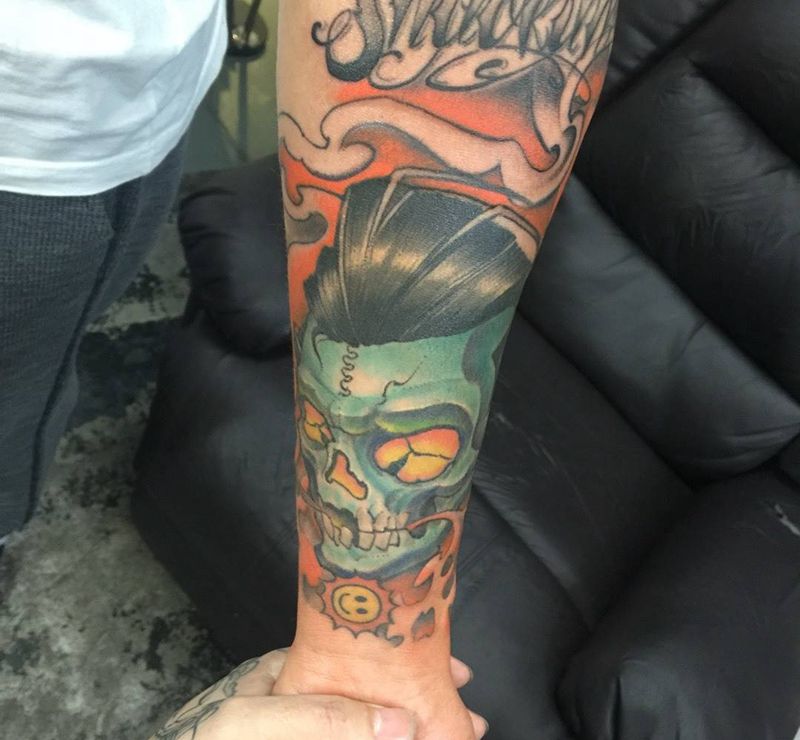 恢复好半年后的骷髅小丑面具纹身图片_成品写实欧美清新肖像手臂人物原创鬼神腿部纹身图案