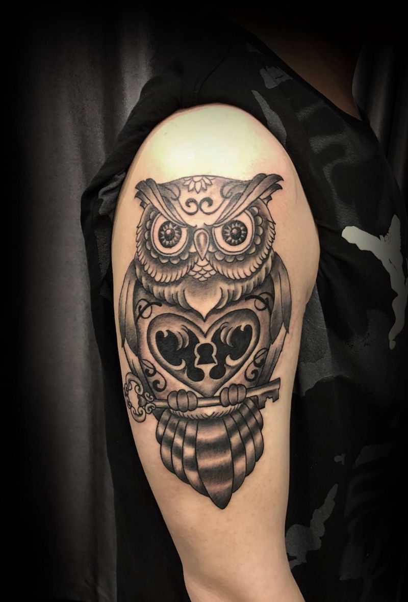 old school纹身图片_欧美手部脚部臀部手臂肩部颈部胸部背部腿部纹身图案