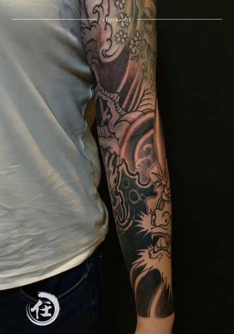 传统包臂纹身图片_成品手臂传统原创鬼神动物纹身图案