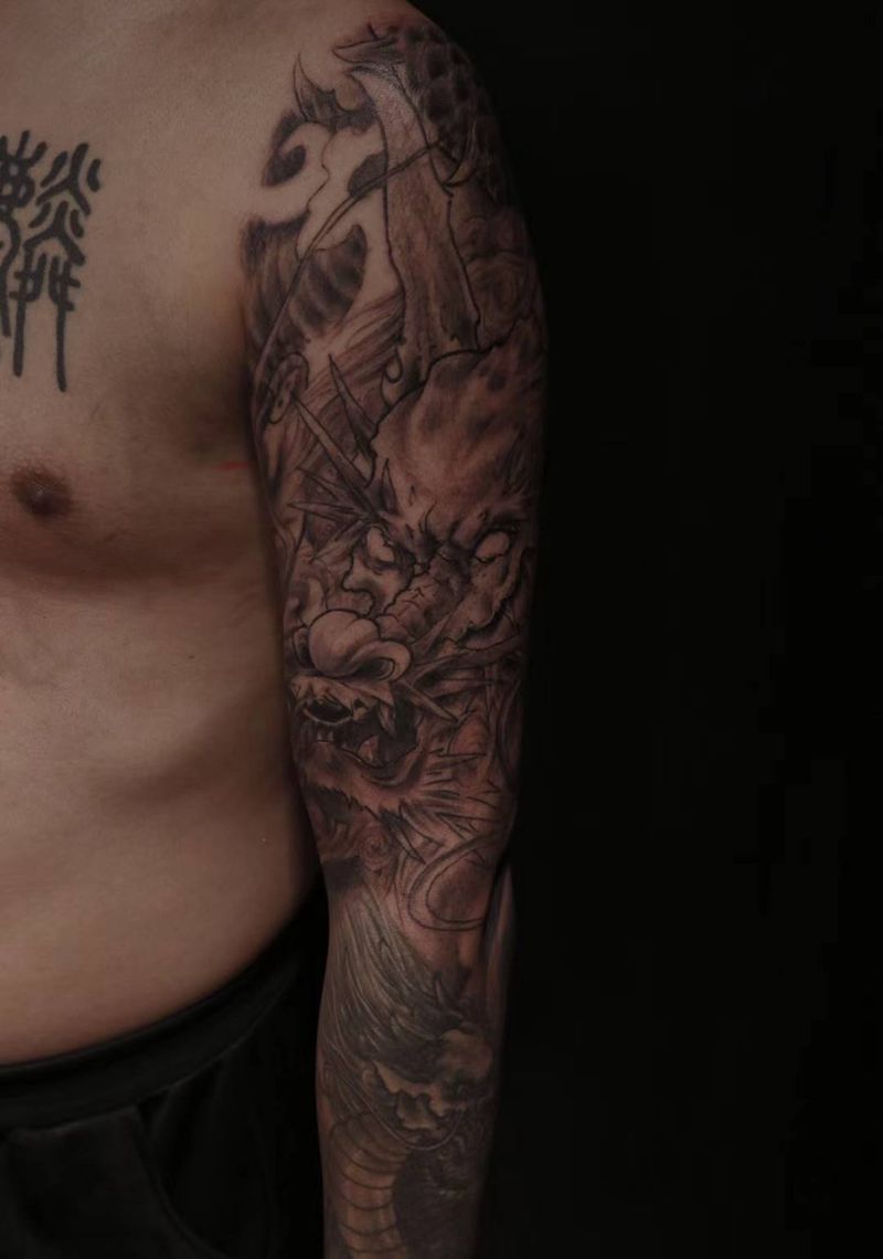 新传统龙包臂纹身图片_手臂新传统龙纹身图案