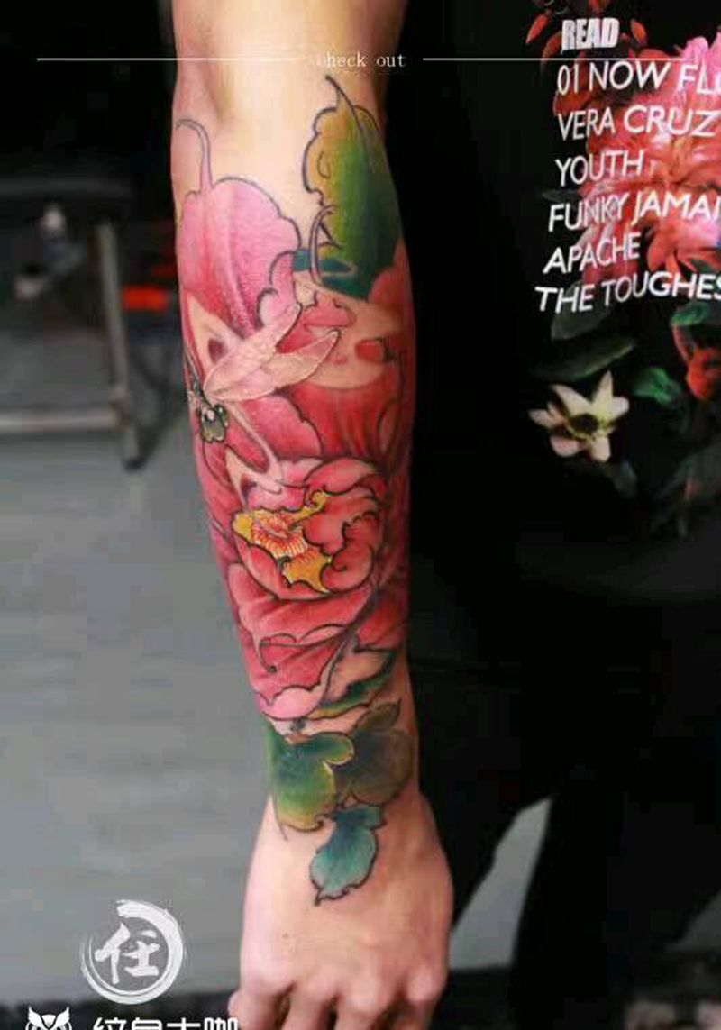 牡丹花！纹身图片_手臂传统植物成品纹身图案