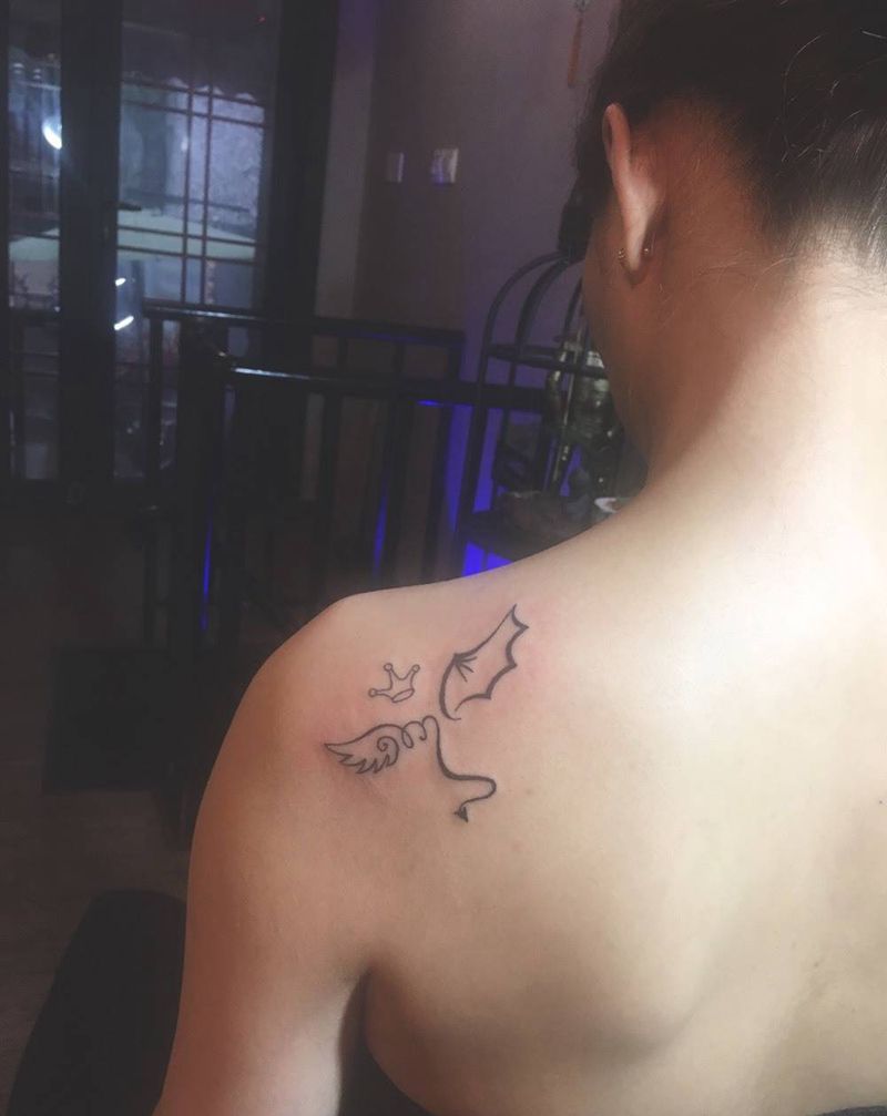 恶魔还是天使？？纹身图片_成品肩部腿部清新字符几何图腾原创纹身图案