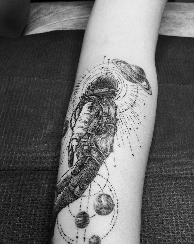 宇航员纹身图片
