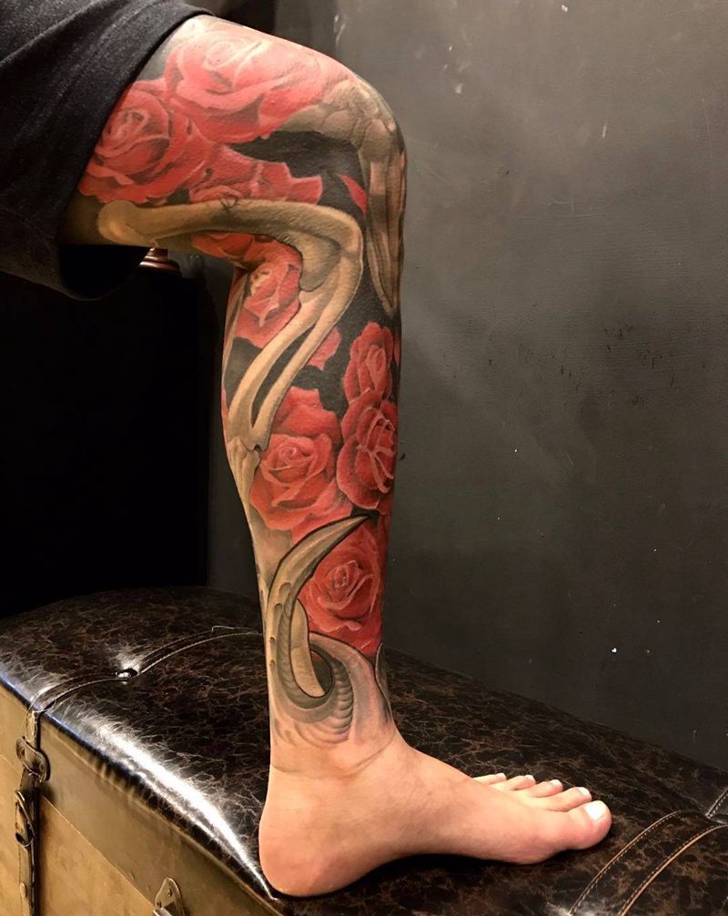 花腿纹身图片_欧美传统写实腿部手部脚部手臂肩部背部颈部纹身图案