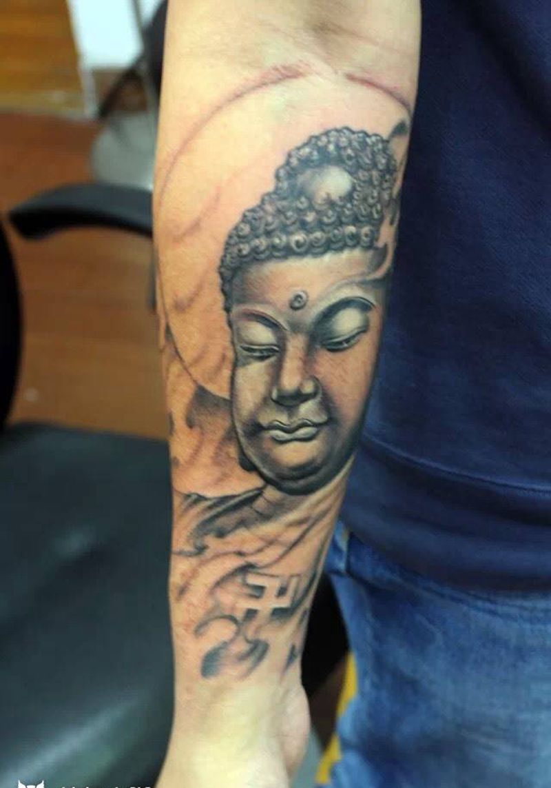 大日如来纹身图片_传统肖像成品手臂宗教人物鬼神国画胸部肩部纹身图案