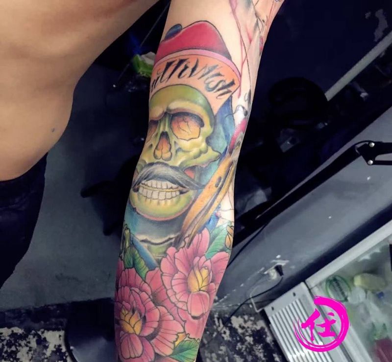 骷髅大妞画臂纹身图片_写实欧美清新人物鬼神动物成品手臂肩部手部纹身图案