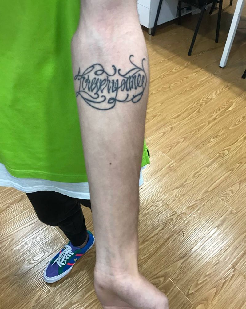 遮盖小图，讨巧纹身图片_手部New School纹身图案