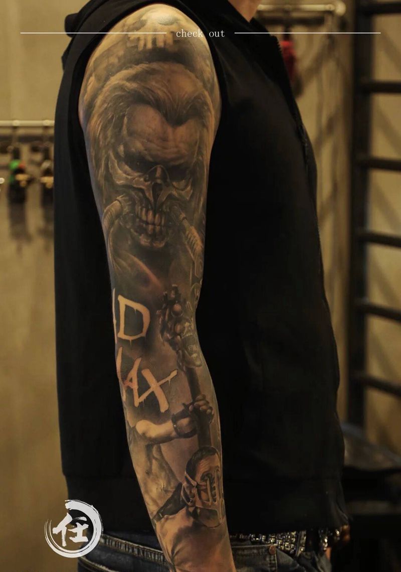 坤 写实作品纹身图片_欧美写实肖像手臂肩部成品人物鬼神原创宗教纹身图案