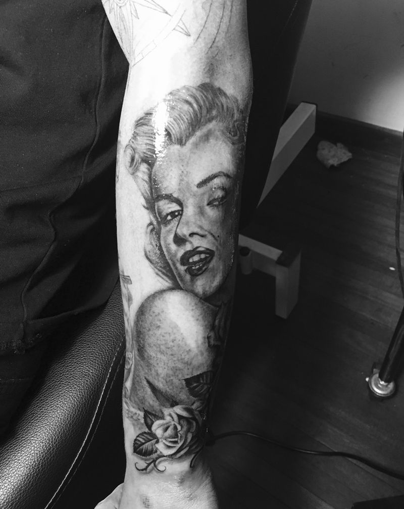 玛莉莲梦露纹身图片