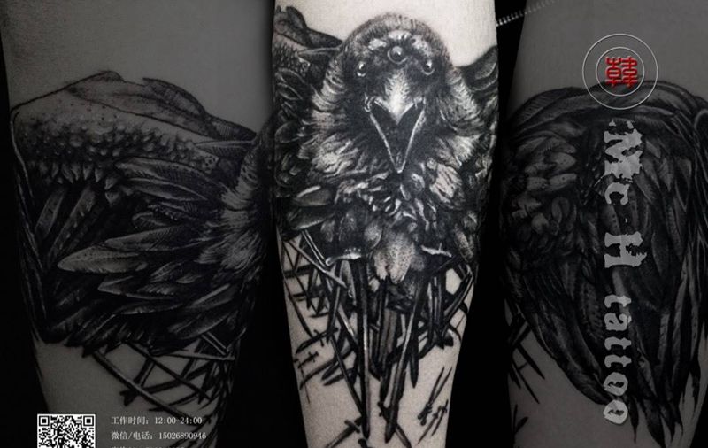 三眼乌鸦遮盖纹身图片