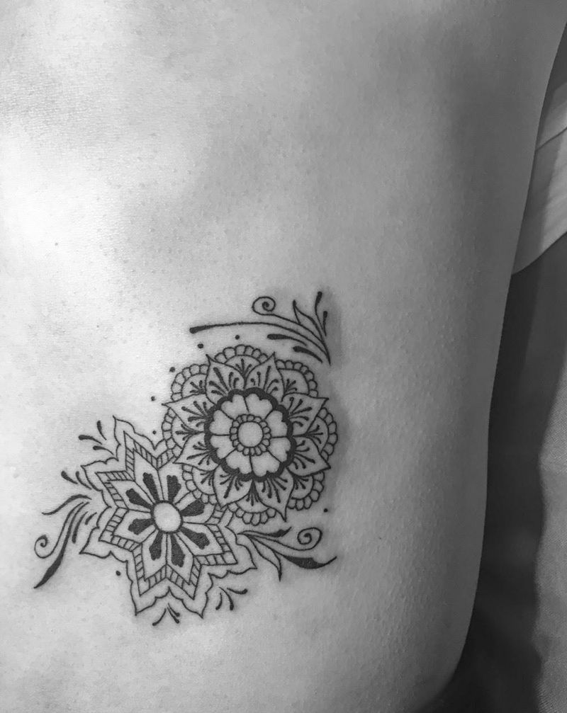 几何 梵花 点刺  图腾纹身图片_成品腰部腹部清新几何图腾植物纹身图案