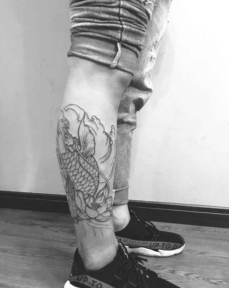 半包腿   鲤鱼纹身图片_成品腿部传统动物纹身图案