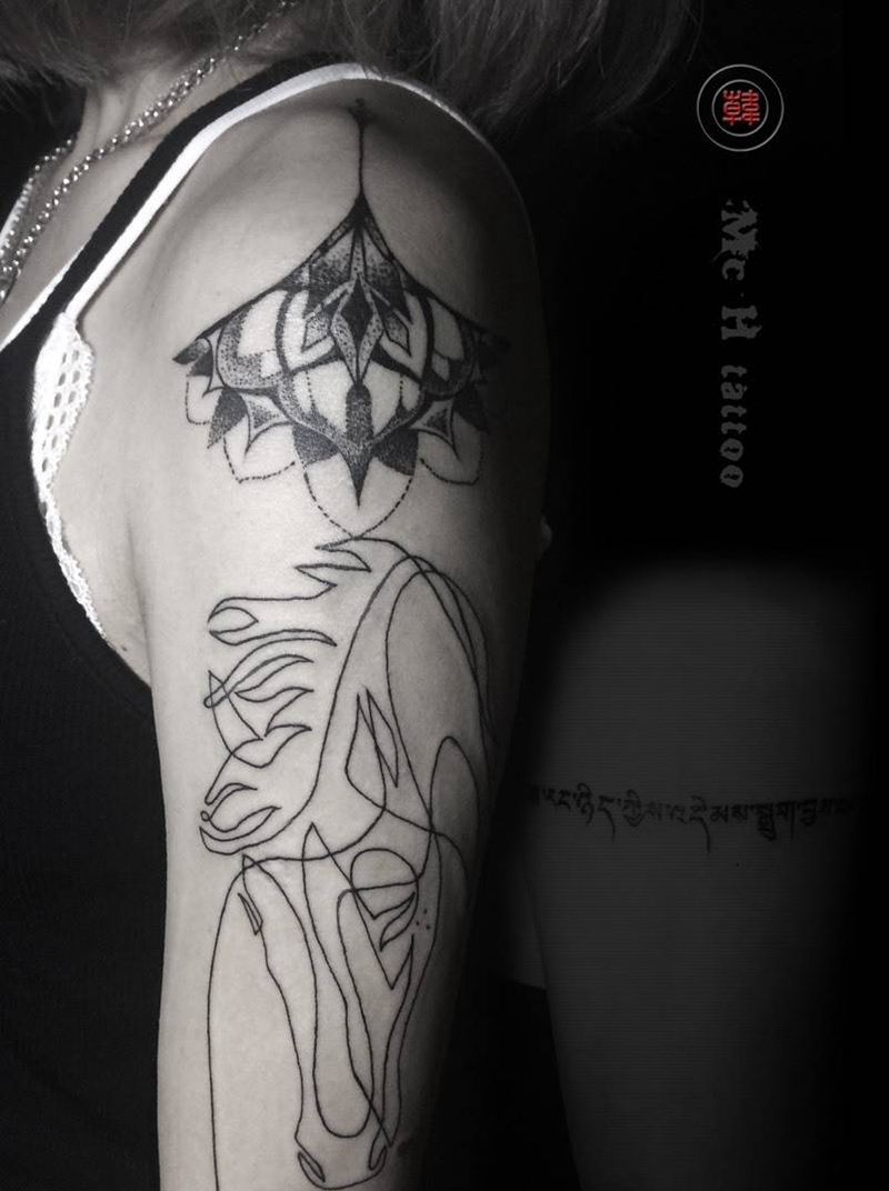 线条点刺纹身图片