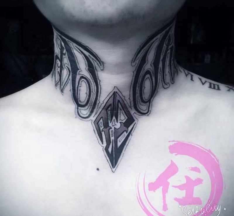 猛人其卡诺花体字纹身图片_成品颈部肩部欧美清新字符图腾原创纹身图案